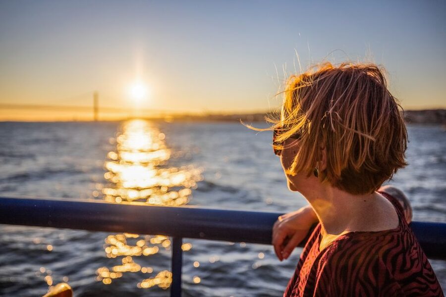 Lisbon: Sunset Cruise with Live DJ and Drinks - Price and Value: Is $28 Worth It?