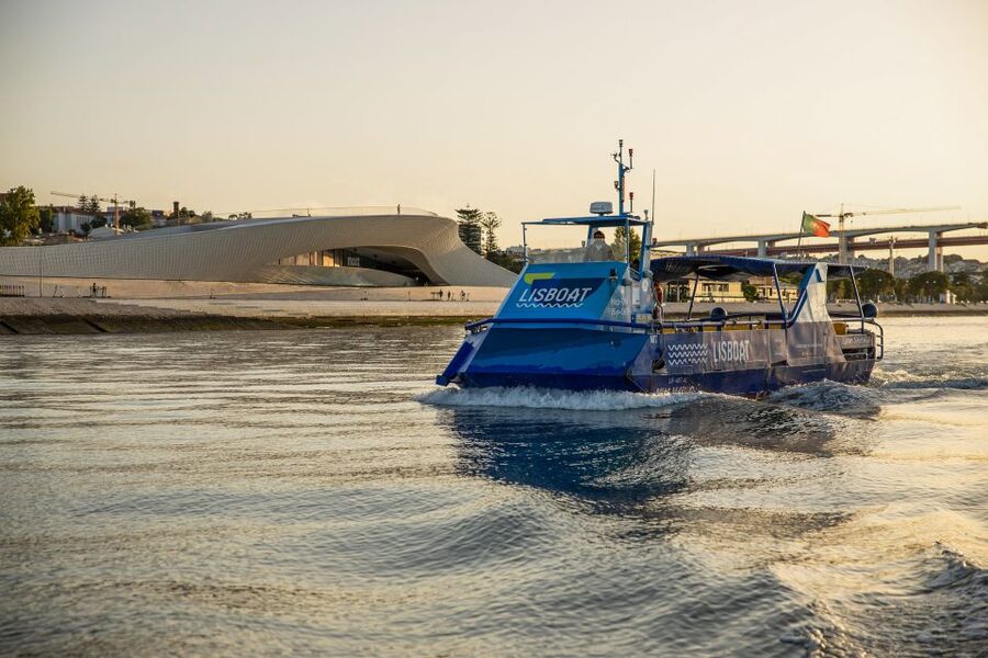 Lisbon: Sunset Cruise with Live DJ and Drinks - Why This 90-Minute DJ Sunset Cruise Works in Lisbon