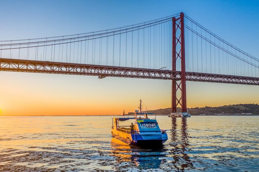Lisbon: Sunset Cruise with Live DJ and Drinks - Music, Drinks, and the Vibe You Will Actually Feel