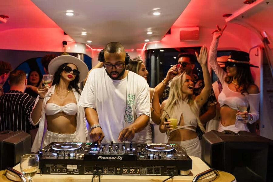 Lisbon: Sunset DJ & Porto Tonic Premium Boat Experience - Timing, Group Size, and Why the Start Matters