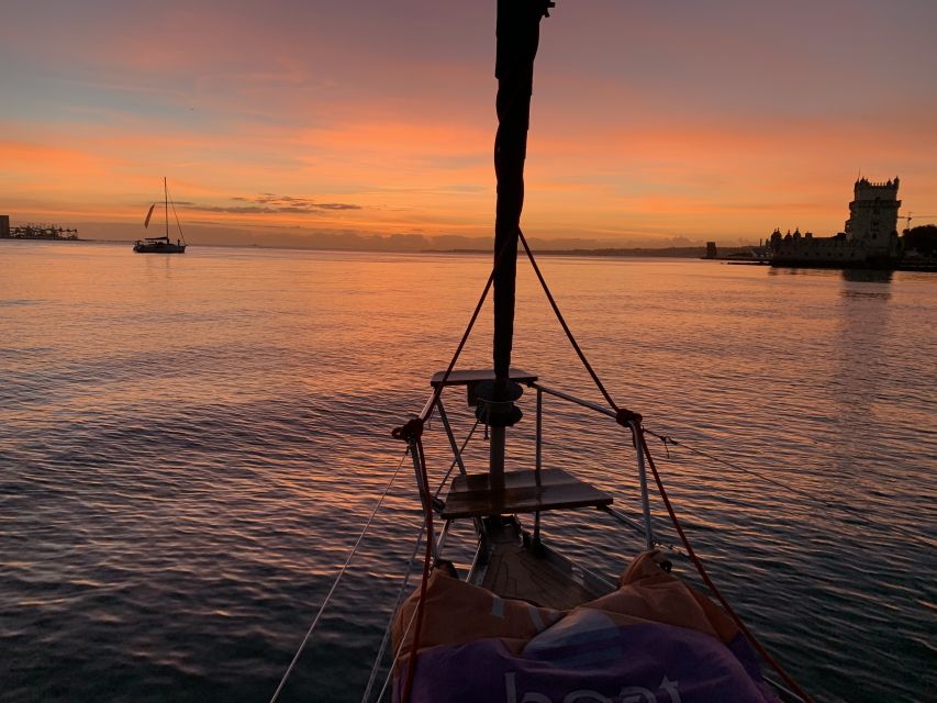 Lisbon: Sunset Sailing Cruise with Wine - Key things that make this cruise worth your time
