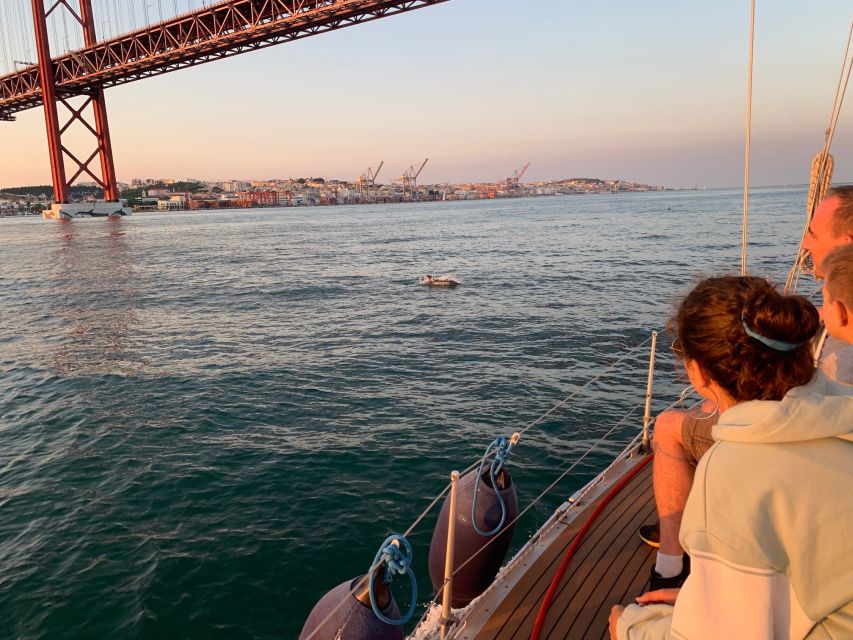 Lisbon: Sunset Sailing Cruise with Wine - Crew style matters more than you think