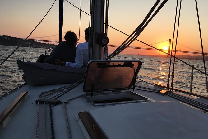 Lisbon Sunset Sailing Tour with White or Rosé Wine and Snacks - The royal palace and the museum gardens overlooking the Tagus
