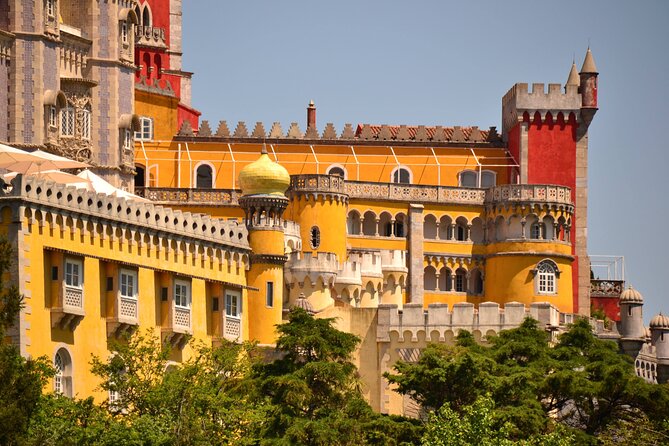 Lisbon Super Saver: 2-Day Sintra, Cascais, Fatima, Nazare and Obidos Small-Group Day Trips - Pickup at Hard Rock Cafe and how the small-group format works