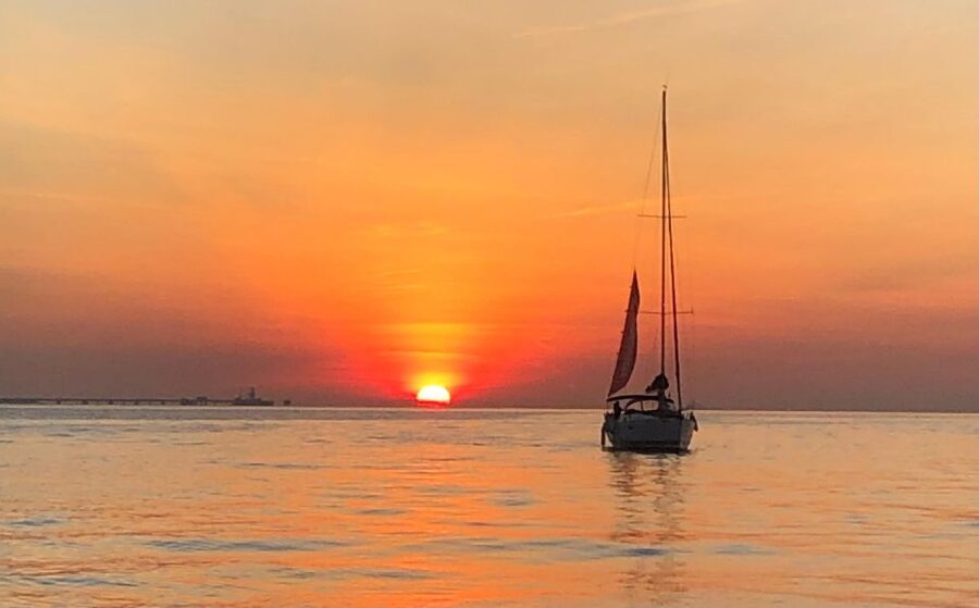 Lisbon: Tagus River Cruise, Morning, Day, Sunset, or Night - Lisbon Tagus River Cruise: Picking the Best Time Slot