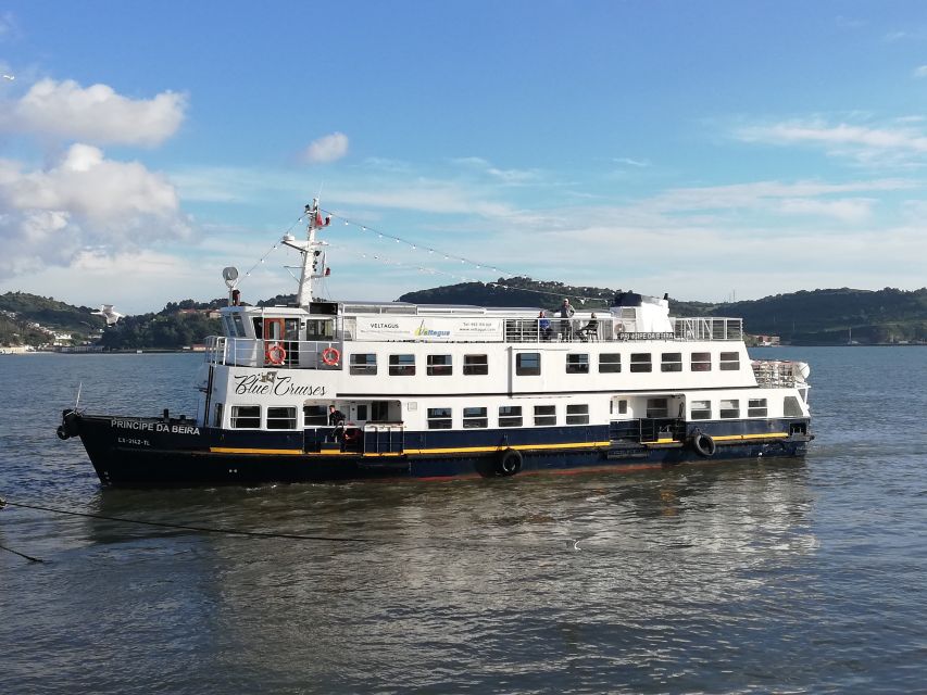 Lisbon: Tagus River Cruise with Welcome Drink - Key highlights worth your attention