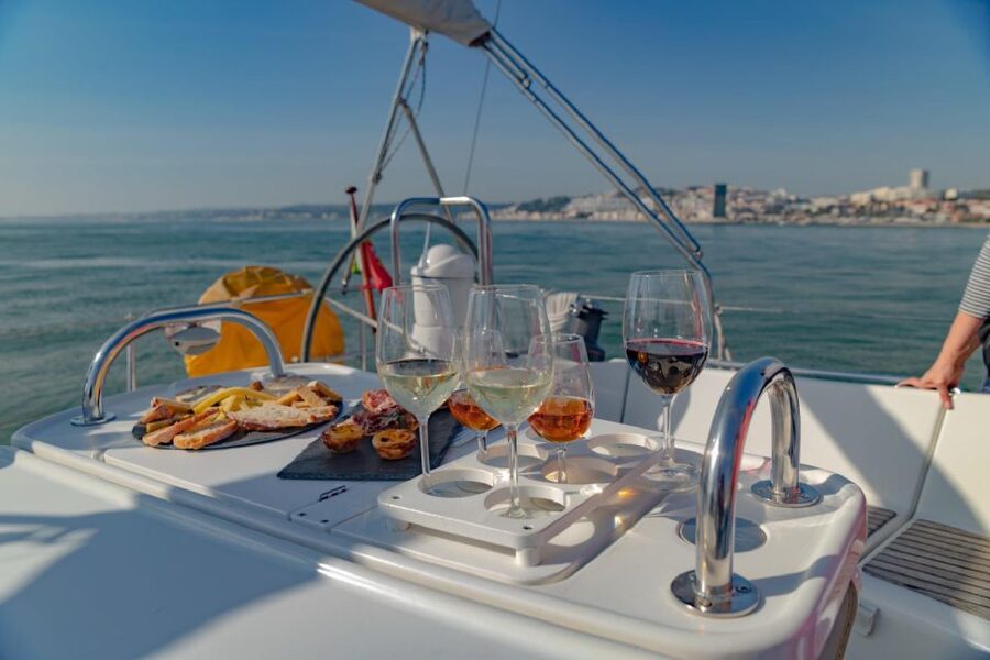 Lisbon: Tagus River Sailboat Tour - Photo Tips: How to Get the Best Shots Without Fighting the Crowd
