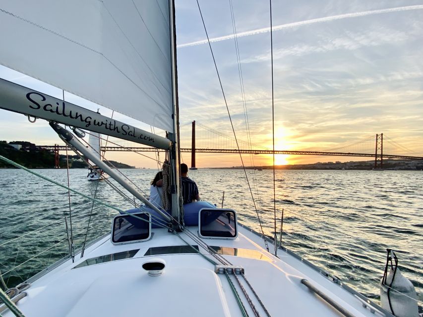 Lisbon: Tagus River Sunset Cruise with Drinks - Museum of Art, Architecture and Technology and 25 de Abril Bridge