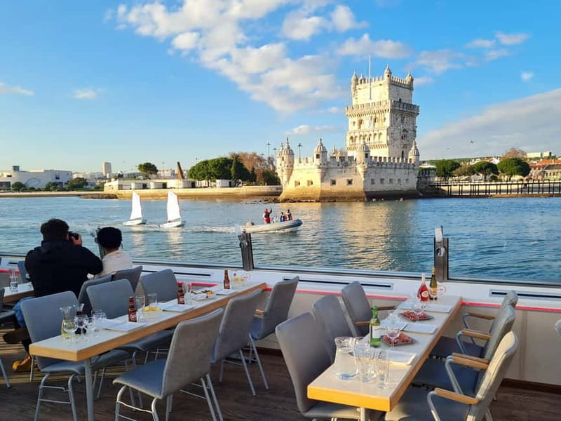Lisbon: Tejo River Sightseeing Cruise - When 90 Minutes Feels Just Right