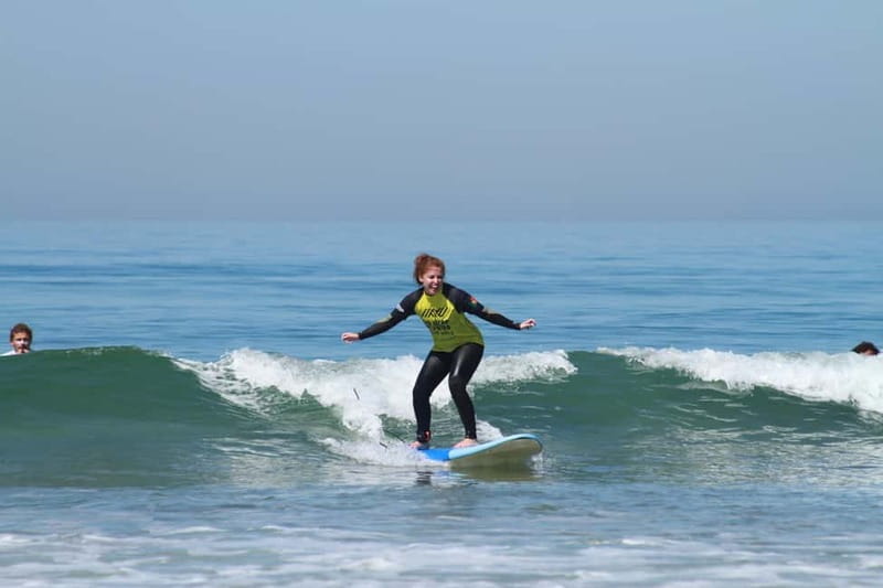 Lisbon: The Surf Instructor - surf lessons with transfer - Praia do Castelo and Costa da Caparica: Why this is a smart first surf pick