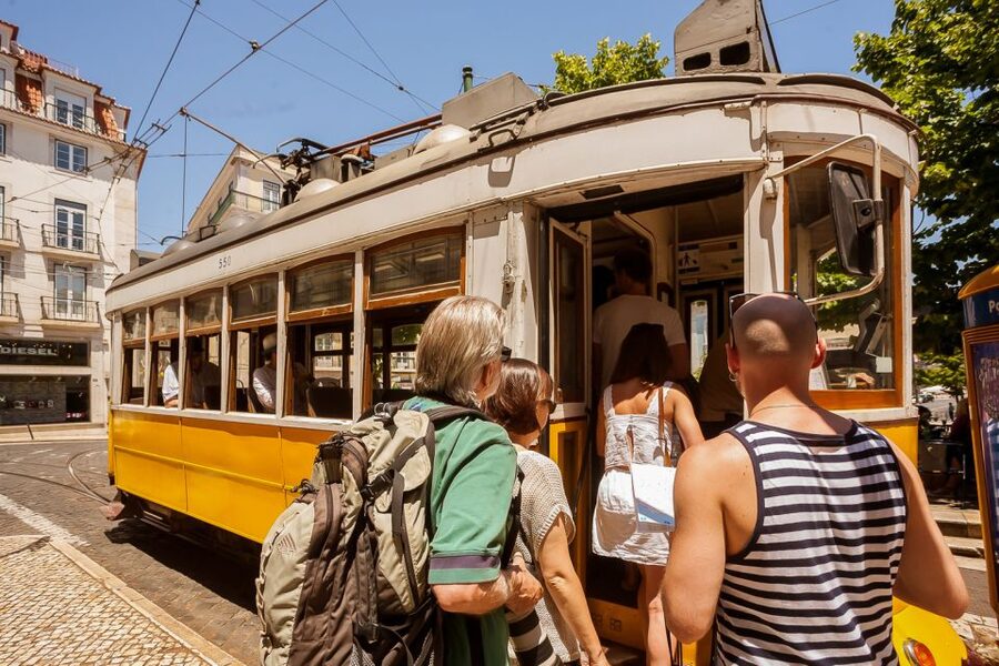 Lisbon Tram No. 28 Ride & Walking Tour - Sé de Lisboa, São Vicente de Fora, and the Hill Where Lisbon Began