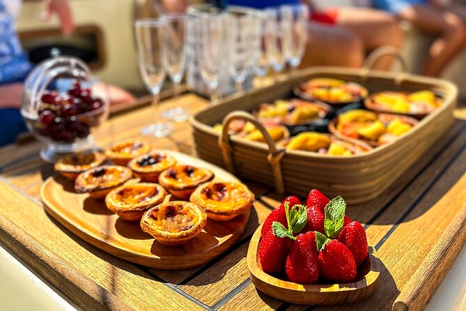 Lisbon – Vinho Verde Wine Premium Boat Experience - Who should book this cruise (and who should choose differently)