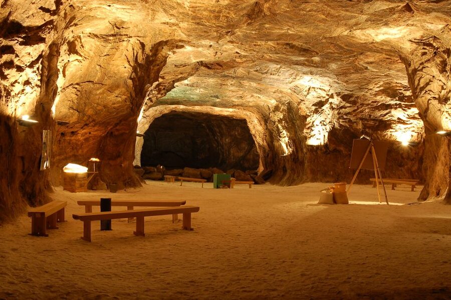 Loulé: TechSalt’s Rock-Salt Mine Tour - The 230-Meter Descent: Elevator Ride, Timing, And The Claustrophobia Reality Check