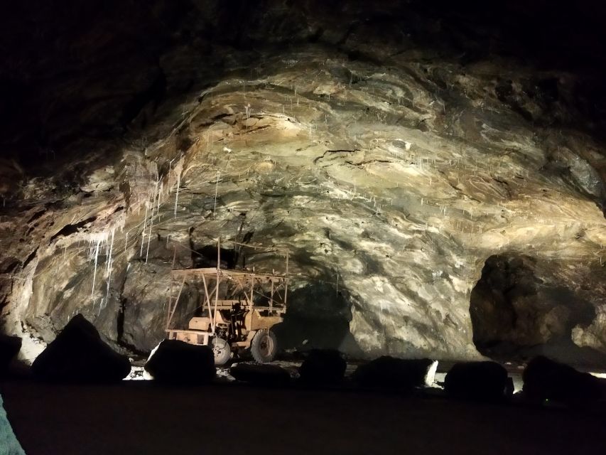 Loulé: TechSalt’s Rock-Salt Mine Tour - Helmets, Flashlights, Vests: Your “What You Get” Safety Setup