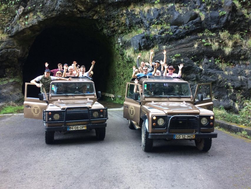 Madeira: Arieiro, Santana, Ponta de São Lourenço Jeep Tour - From Balcões viewpoint to Ribeiro Frio, your easy levada warm-up