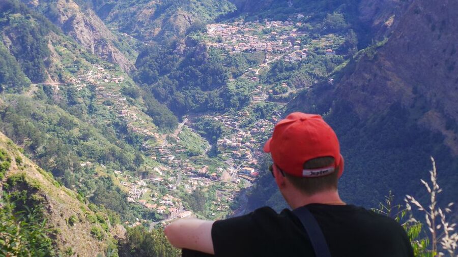 Madeira: Cabo Girao, Jeep Tour Adventure and Wine Tasting - Free Madeira Wine Tasting: Sweet to Dry, and Why the Details Matter