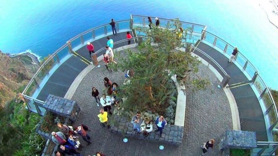 Madeira: Cabo Girão, Wine Tasting, & Serra d'Água Jeep Tour - What makes this 4-hour format work (and where it can feel tight)