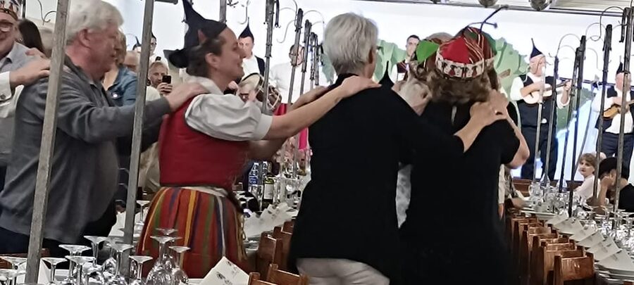 Madeira: Folk Dancing Show and Traditional Local Dinner - Who this night suits best, and who should rethink it