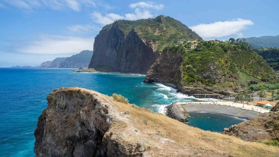 Madeira Funchal:East Tour Pico Arieiro & Santana&Laurissilva - Key Things I’d Prioritize on This Madeira East Tour