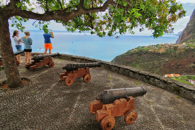 Madeira Peaks - Open 4X4 Full-Day Tour - Santana’s triangular houses: the most Madeira-looking stop on the route