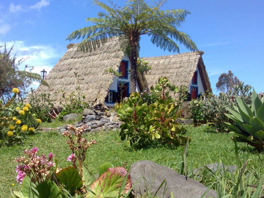 Madeira: Pico do Arieiro & Laurissilva Forest - East tour - Terreiro da Luta and the Camacha monument: quick cultural setup