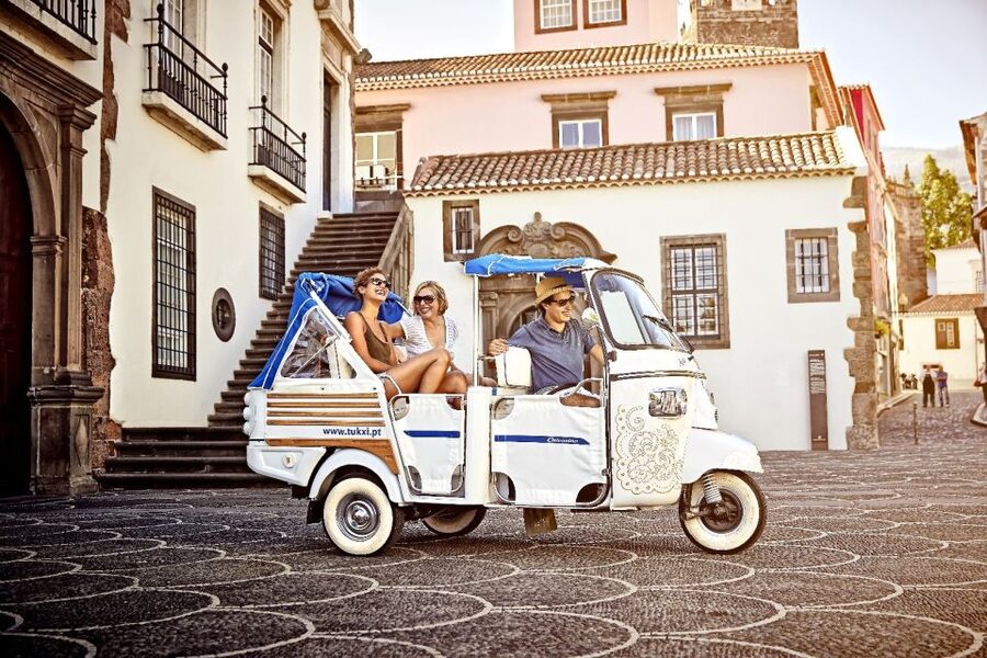 Madeira: Private Funchal City Tour in a Tukxi - Mercado dos Lavradores and Barreirinha Bar Café: where the tour gets human