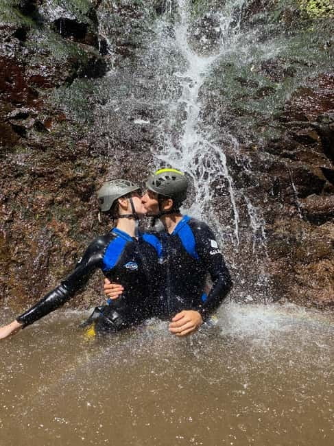 Madeira Short Canyoning For Beginners Rochão Level 1 - The guide makes or breaks canyoning days