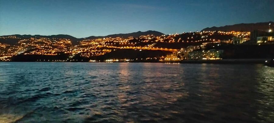 Madeira: Sunset Dinner Cruise - Funchal at Night: Seeing the Bay Light Up