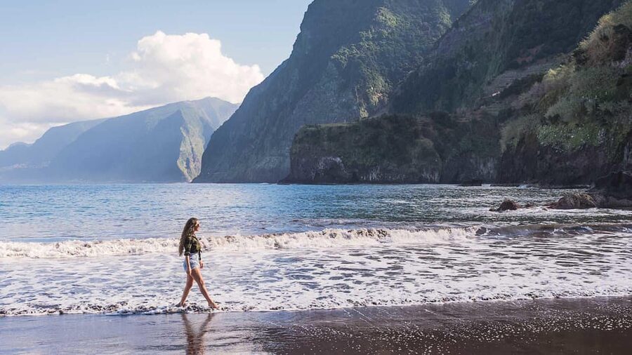 Madeira: West Tour With Guide Fanal Forest SykWalkExperience - Porto Moniz Natural Swimming Pools: lunch time and a real swim reality check