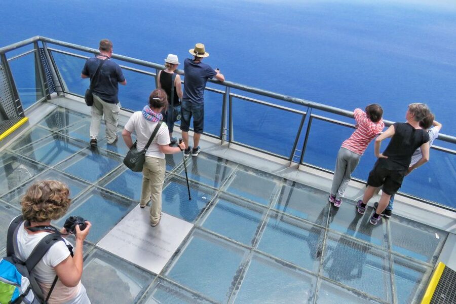 Madeira: Wine & Tapas, Cabo Girão Skywalk 4x4 Jeep Adventure - Guides and pacing: Dino, Miguel, Jorge, and Lino set the tone