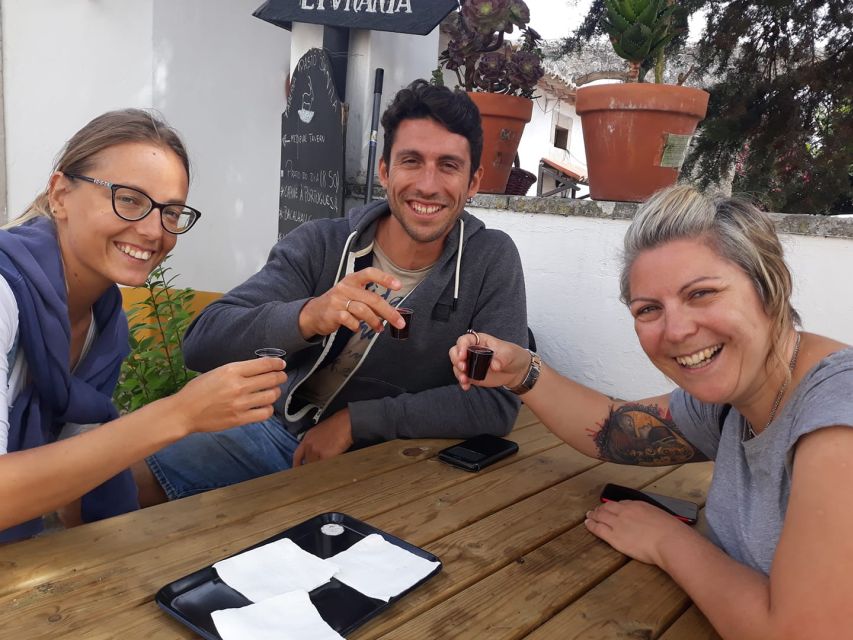 Óbidos: Medieval Tales & Secrets Spots Guided Walking Tour - Meeting at Óbidos Tourist Office, the Start That Keeps You on Track