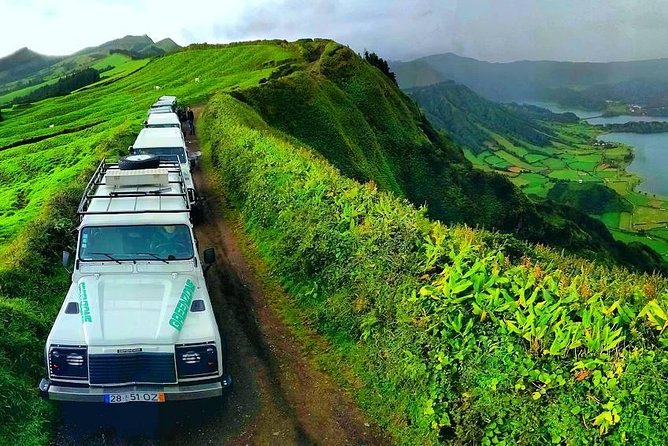 Off the Beaten Track Half Day Sete Cidades Jeep Tour - Stop 1 at the crater rim: Caldeira das Sete Cidades views first