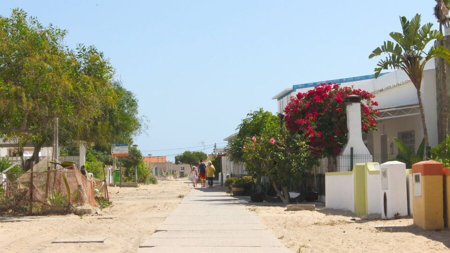 Olhão: 4-Hour Ria Formosa Islands Tour - Ilha do Farol and lighthouse views: Santa Maria from the water