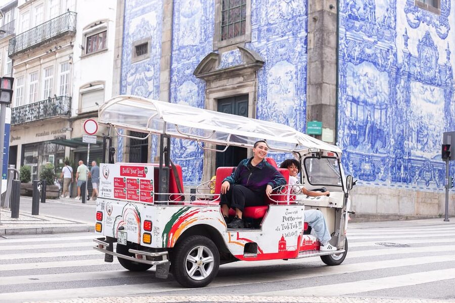 Oporto Tuk-Tuk Tour: Fast, Fun & Flexible – 1H to Full Day! - Key points before you book