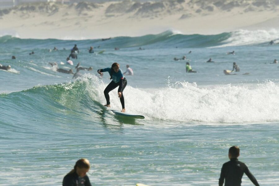 Peniche:Surf lessons Beginners ,Intermediate, advance level - Small-Group Lessons: The Difference Between Trying and Learning