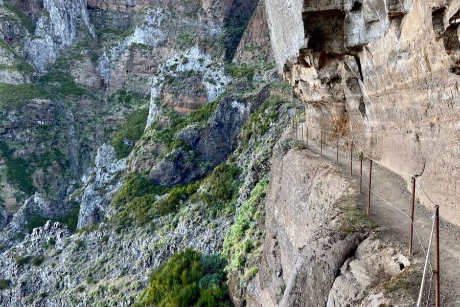 Pico Do Arieiro Pico Ruivo Sunrise or Morning Hike Transfers - Key Things to Know Before You Go