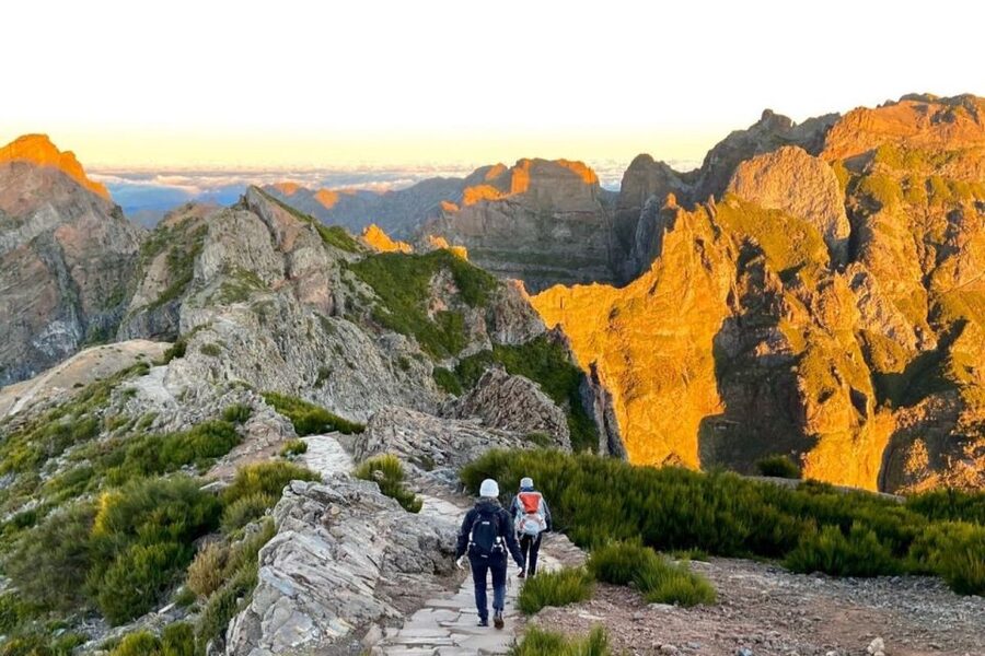 Pico Do Arieiro Pico Ruivo Sunrise or Morning Hike Transfers - Why This Pico Do Arieiro to Pico Ruivo Day Feels Easier Than It Looks