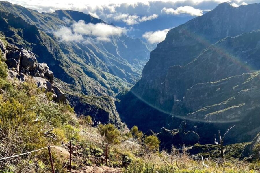 Pico Do Arieiro Pico Ruivo Sunrise or Morning Hike Transfers - Who This Hike Transfer Fits Best