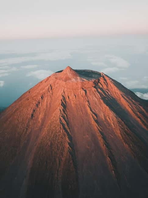 Pico Mountain Climb: Portugal’s Highest Point - 2351 meters - Approaching the Crater: Coffee, Fumaroles, and That Volcano Feeling