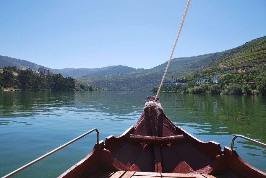 Pinhão: 2-Hour Rabelo Boat Tour with Audio Guide - Why This 2-Hour Rabelo Cruise Feels Just Right