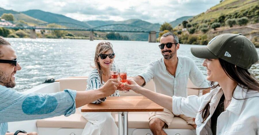 Pinhão: Douro River Solar Boat Tour with Wine Tasting - Best Timing for Views and a Calm Deck