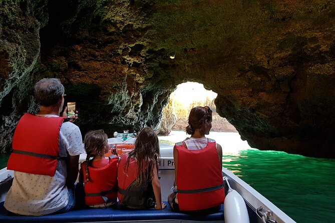 Ponta da Piedade Grotto Tour in Lagos, Algarve - Guide commentary in English, Spanish, and more, plus photo timing tips