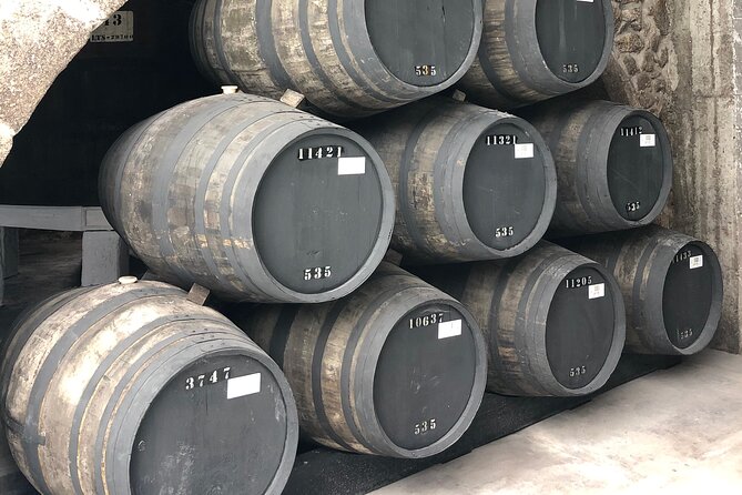 Port Wine Tour | 3 Cellars | 7 Tastings | 12 Participants Maximum - The 7-Port Lineup: From Rosé to Tawny 10 Years