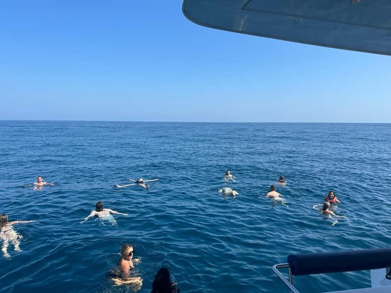 Portimão: Benagil Caves & Golden Coast Eco Catamaran Tour - Carvoeiro views on the way out: why the “scenic start” matters