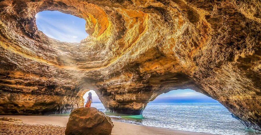 Portimão: Benagil Caves Speed Boat Tour with Sunset Option - Benagil Sea Cave: Sunlight Through the Opening, Plus Clear Cave Rules