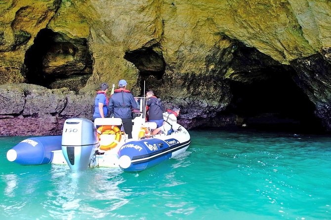 Portimão: Benagil Caves Speedboat Tour - Your guide and captain: what makes the tour feel fun
