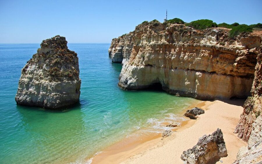 Portimão: Benagil Sea Caves Speedboat Adventure Tour - Price and value for a US$20, 1.5 hour speedboat