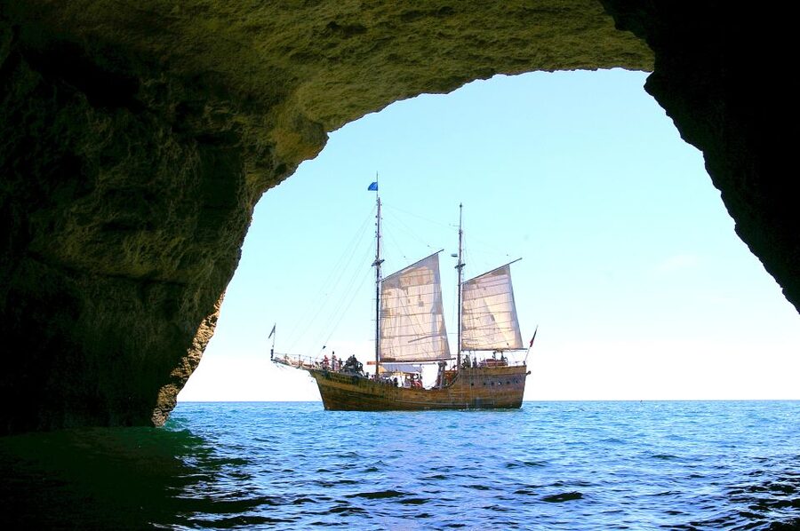 Portimão: Pirate Ship Cave Cruise - Key highlights