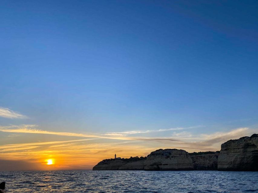 Portimão: Sunset Cruise to Benagil Cave - San Francisco de Portimão to the Atlantic: how the 90 minutes play out