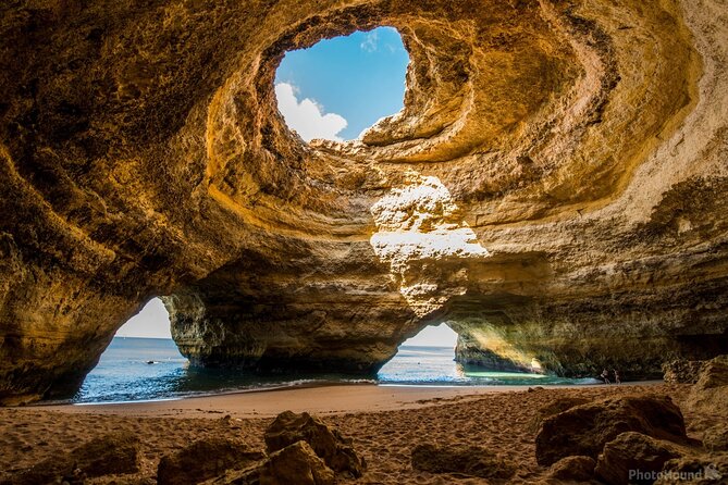 Portimão to Benagil: Adrenaline Wave 90 Minutes Cave Tour - Quick hits before you go
